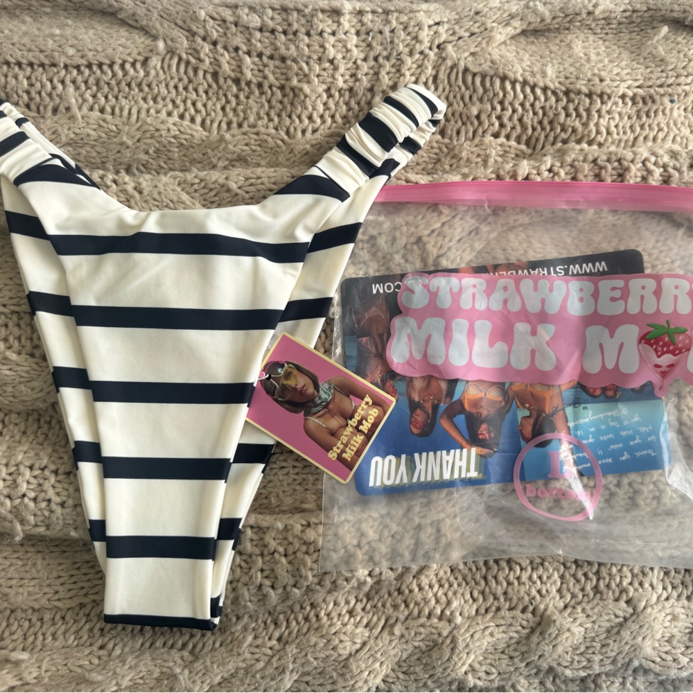 strawberry milk bob bikini bottom accidentally bought 2